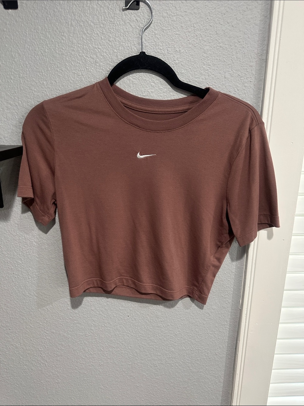 Nike Women’s Cropped Mauve Crop Tee - Dri-FIT Style